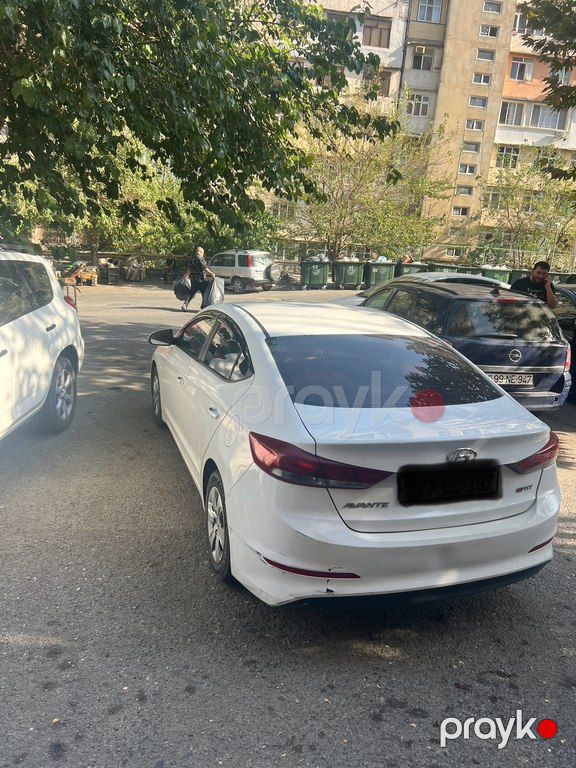 Hyundai Avante, 1.6 L, 2015 il, 247 000 km — Avtomobillər, Bakı (5)
