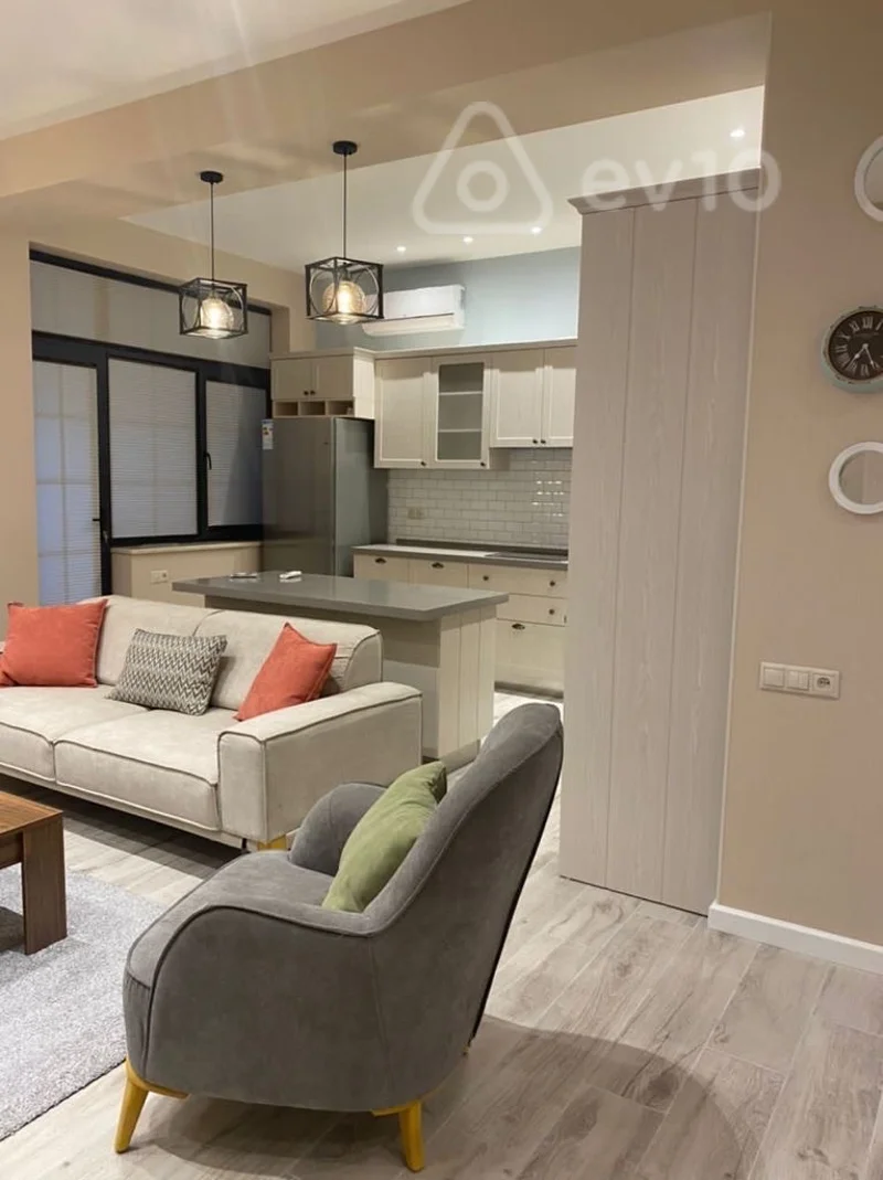 3 otaqlı mənzil, 130 m², Zahid Xəlilov küçəsi — kirayə — Mənzil, Bakı (4)