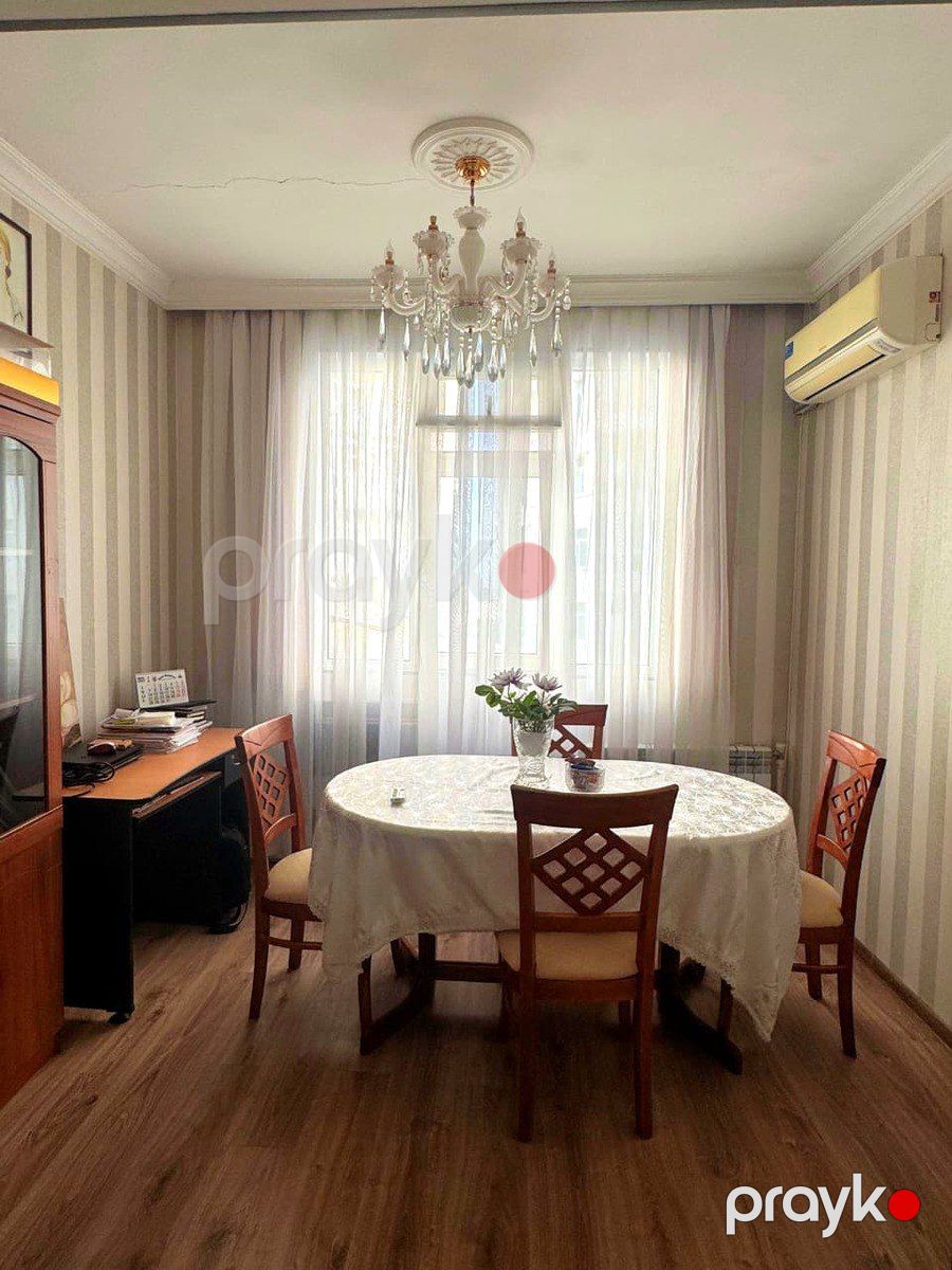 Satılır 3 otaqlı köhnə tikili 70 m² — Mənzil, Bakı (2)