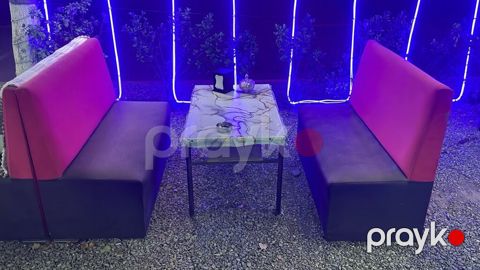 *Roya*. Kod 2161 2 eded divan 1 eded jurnalni masa Cox Ela — Bakı