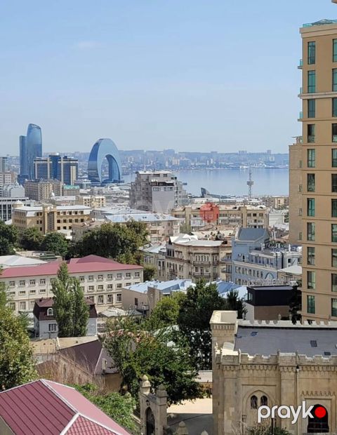 Satılır 4 otaqlı yeni tikili 250 m² — Bakı