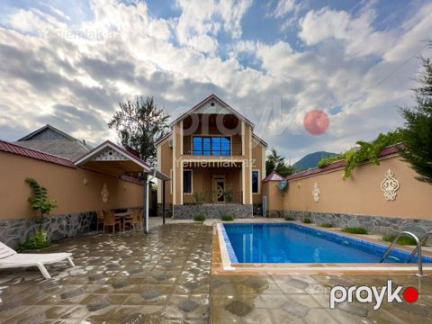 Günlük 6 otaqlı Həyət evi / Villa, 255 m², Qəbələ — Qəbələ
