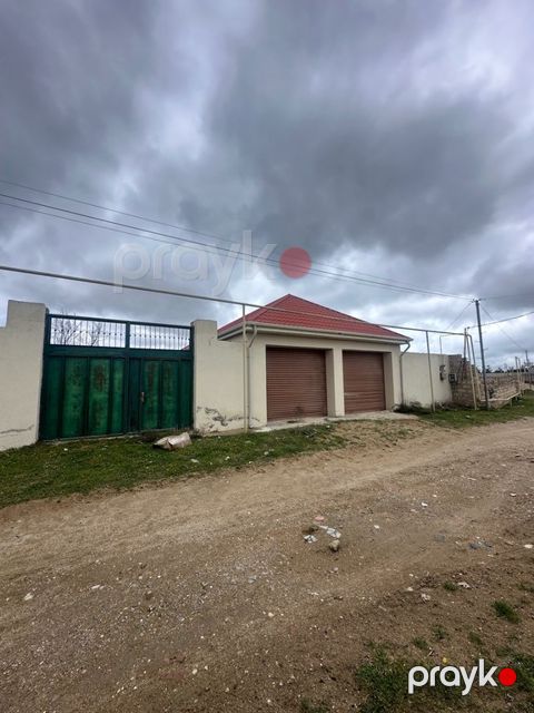 18 sot torpaq sahəsi, Şüvəlan qəs — Bakı