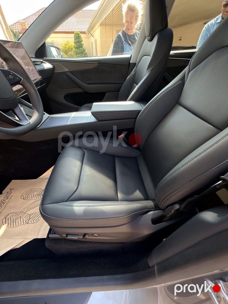 Tesla Model Y, 75 kWh, 2025 il, 3 790 km — Avtomobillər, Bakı (8)