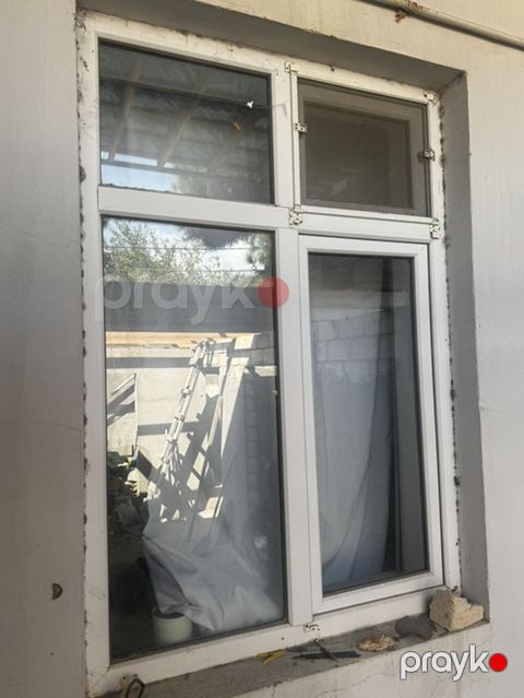 Eni 125sm Hundurluyu 182sm PVC pəncərə sistemi - Material: Ağ — Bakı