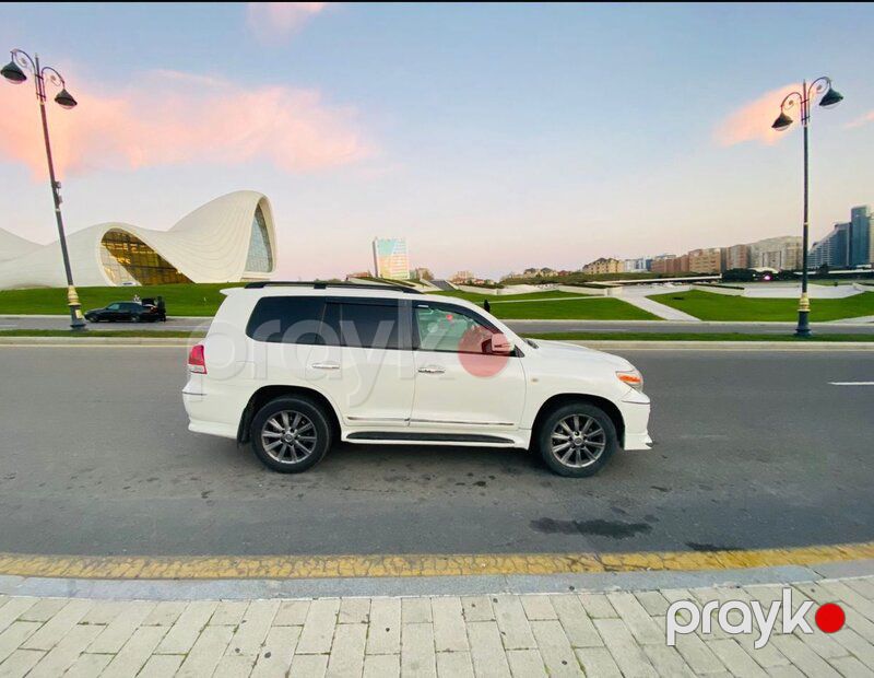 Land Cruiser — Minik avtomobili icarəsi, Bakı (4)