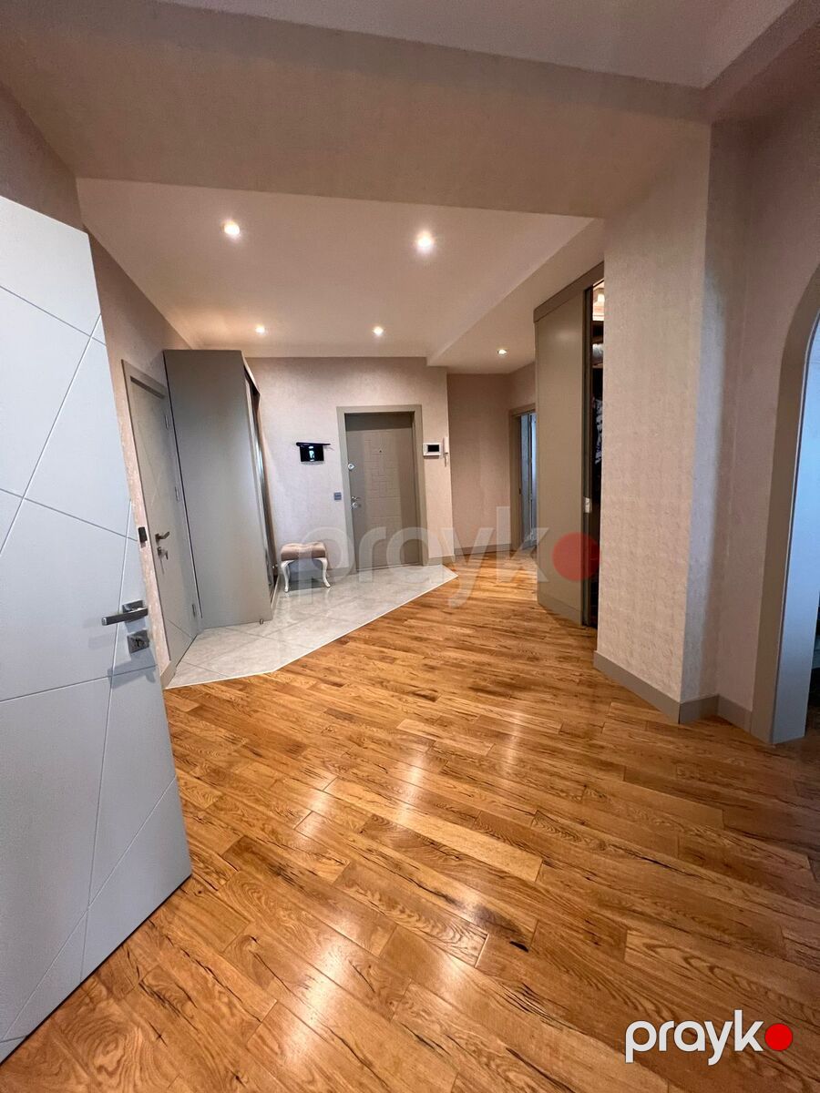 Satılır 4 otaqlı yeni tikili 200 m² — Mənzil, Bakı (12)