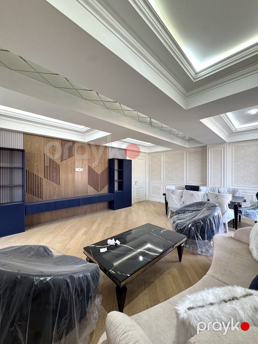 Satılır 5 otaqlı yeni tikili 235 m² — Mənzil, Bakı (2)