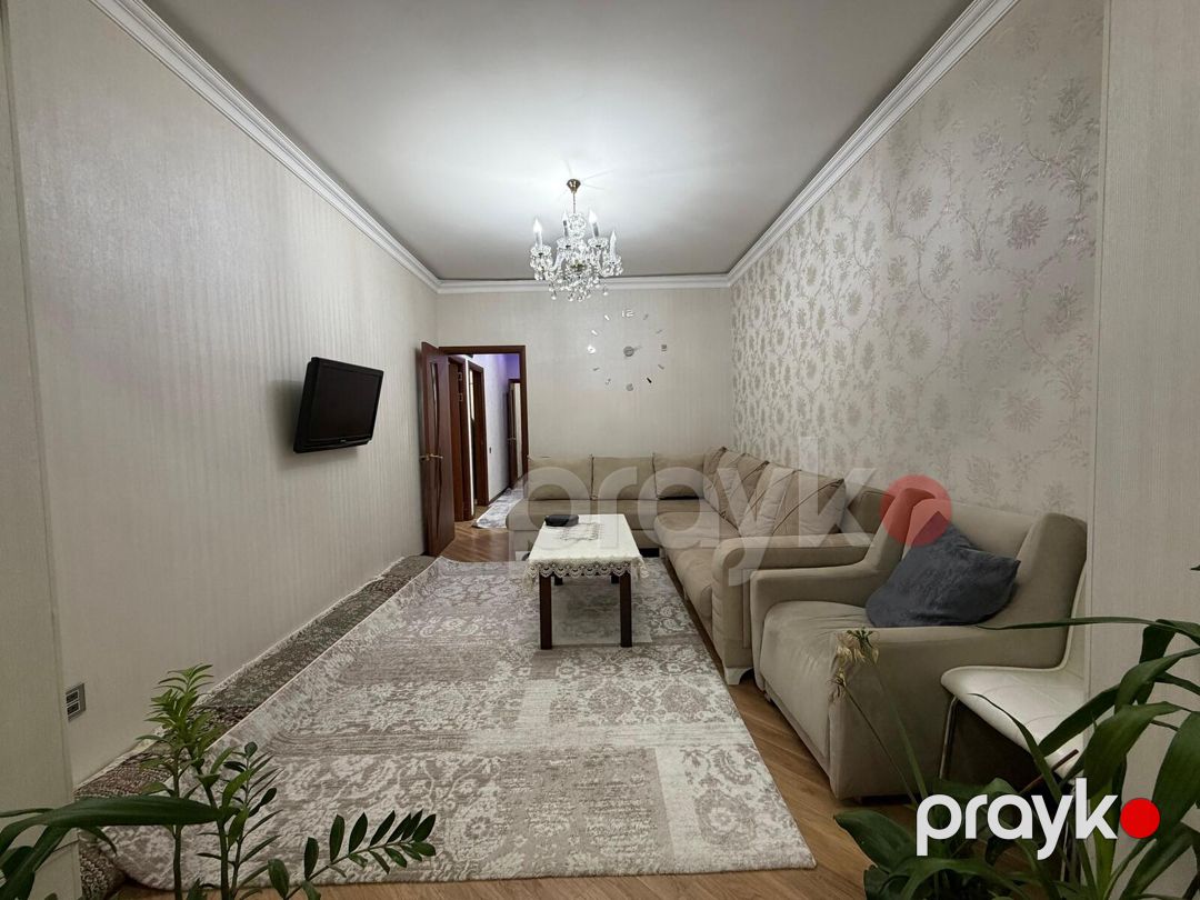 Satılır 4 otaqlı köhnə tikili 100 m² — Mənzil, Bakı (11)