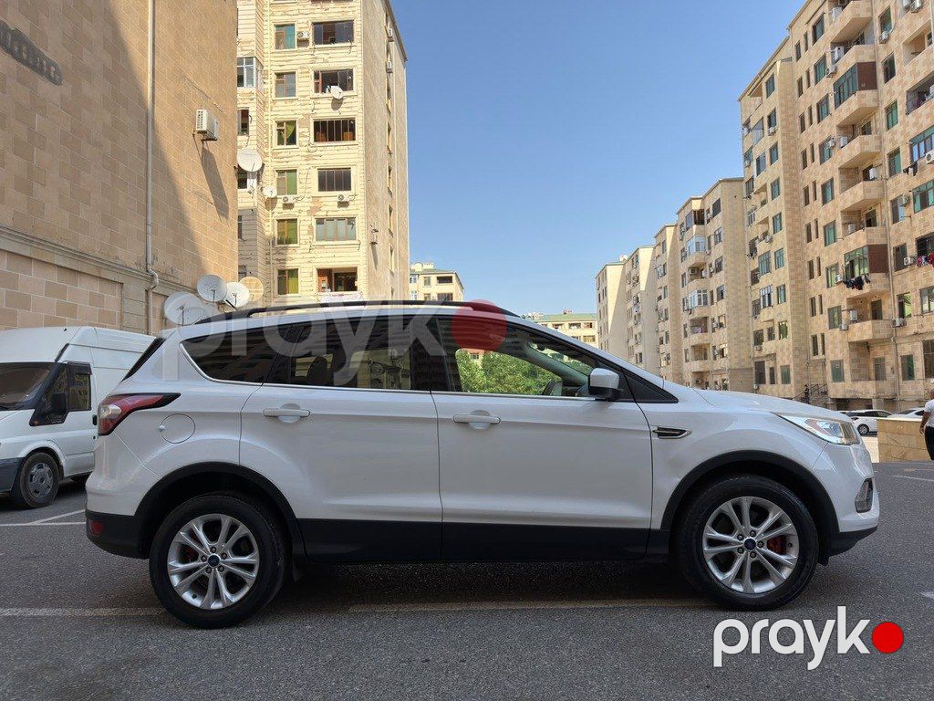 Ford Escape, 1.5 L, 2017 il, 129 000 km — Avtomobillər, Bakı (4)
