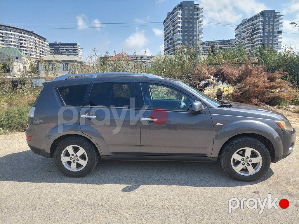Mitsubishi Outlander, 3.0 L, 2006 il, 300 000 km — Avtomobillər, Bakı (8)