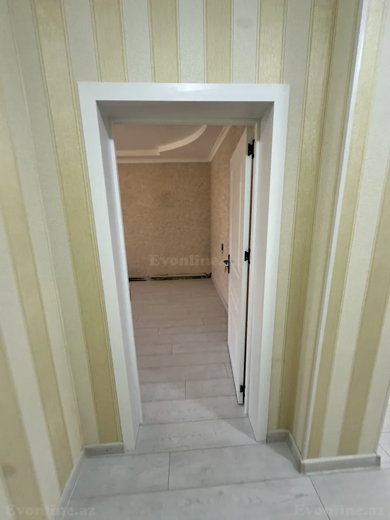 Satılır 2 otaqlı Mənzil Köhnə tikili 74 m² Bakı, Abşeron r — Mənzil, Bakı (4)