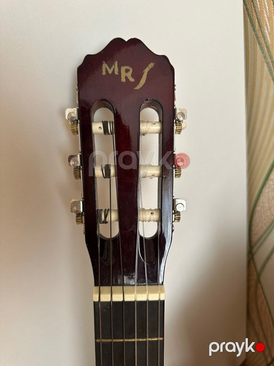 Gitara və çantası — Musiqiə alətləri, Bakı (2)