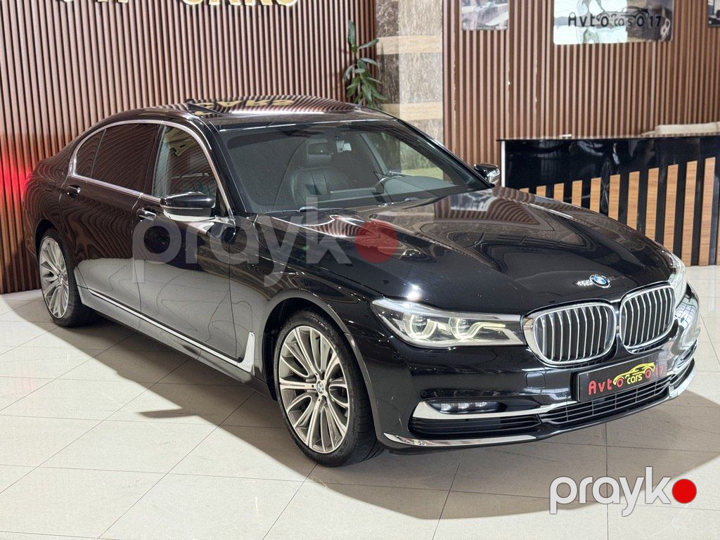 BMW 740, 3.0 L, 2018 il, 179 000 km — Avtomobillər, Bakı (2)