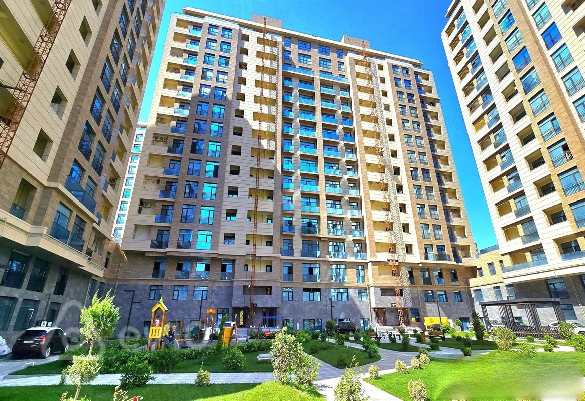 3 otaqlı mənzil, 120 m², Şamil Əzizbəyov küc — Bakı