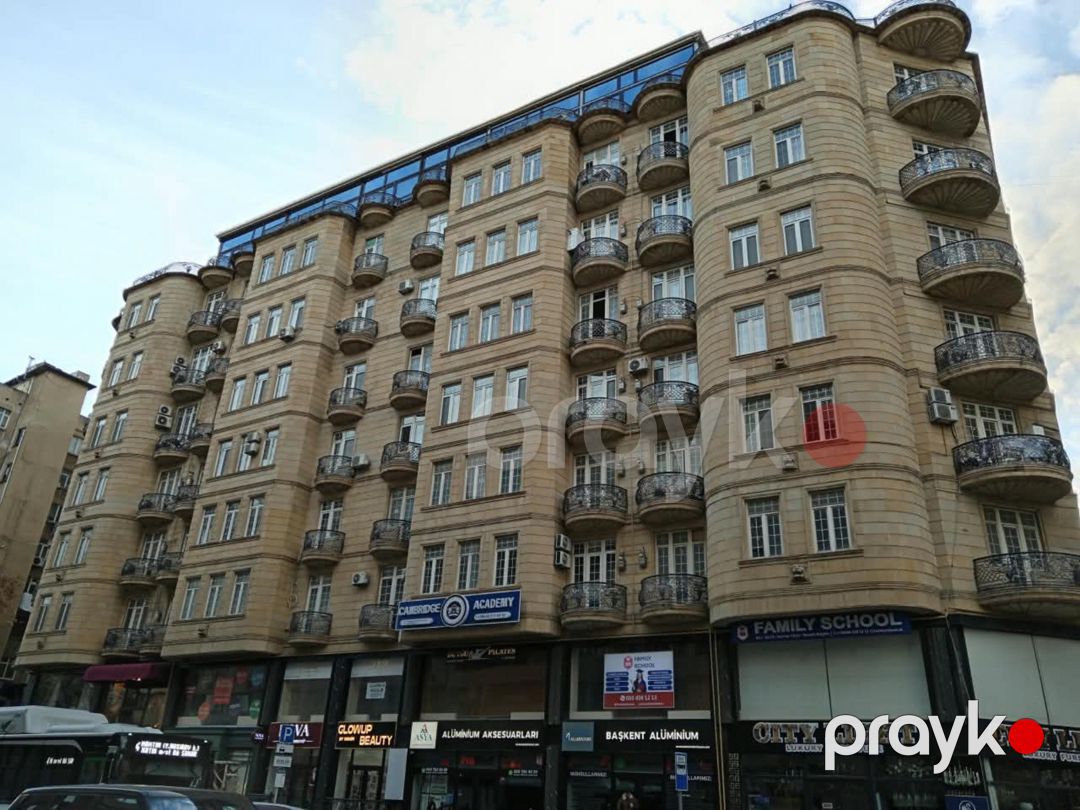 Satılır 5 otaqlı yeni tikili 234 m² — Mənzil, Bakı (2)