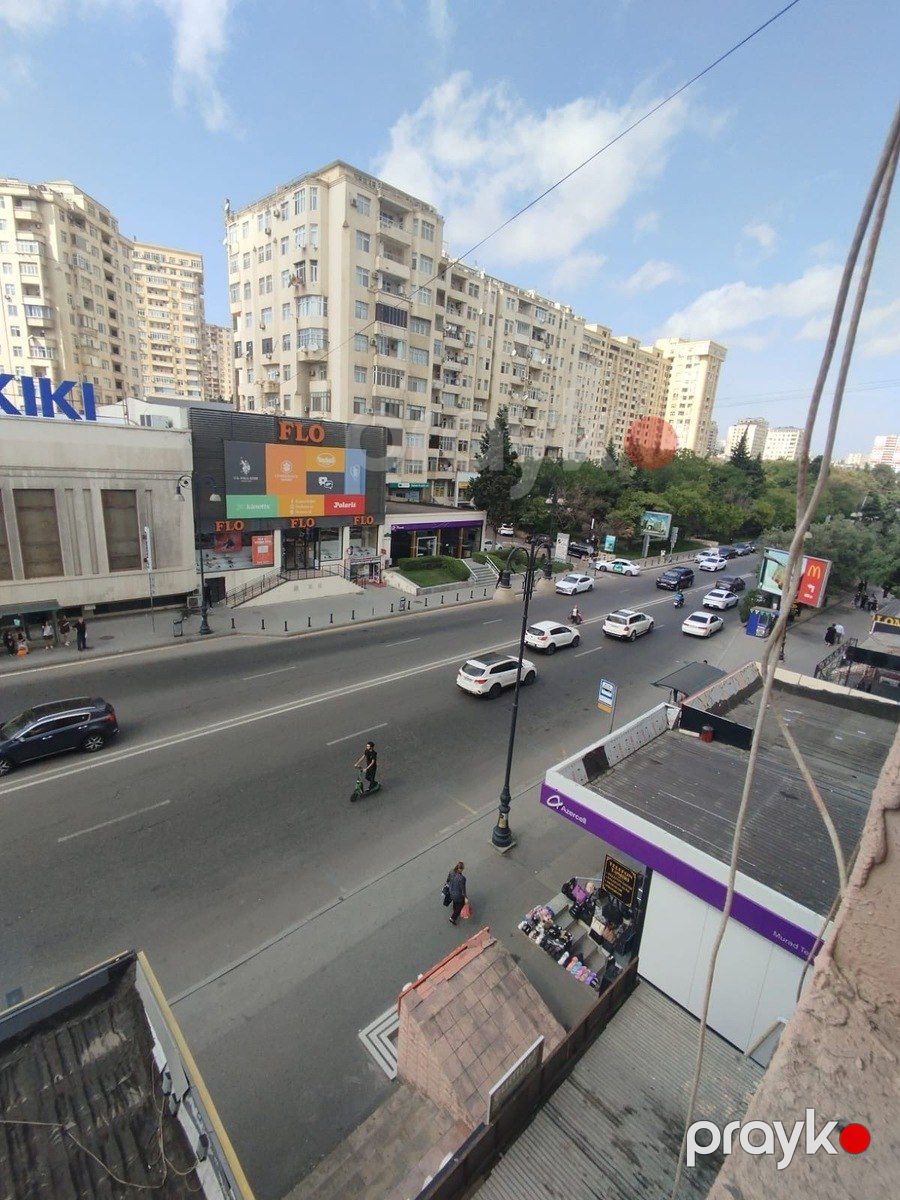 Satılır 3 otaqlı köhnə tikili 65 m² — Mənzil, Bakı (2)