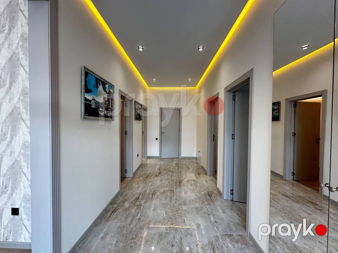 Satılır 4 otaqlı həyət evi/bağ evi 200 m² — Ev, villa, Bakı (10)