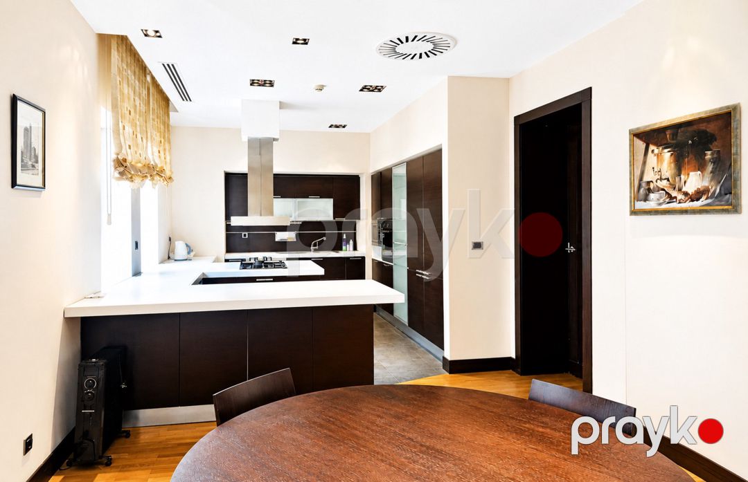 Satılır 6 otaqlı köhnə tikili 365 m² — Mənzil, Bakı (10)
