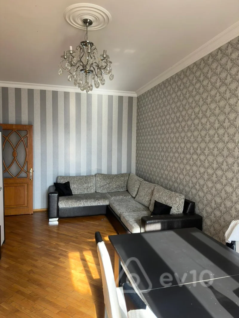 3 otaqlı mənzil, 85 m², əcəmi naxçıvani küç — Bakı