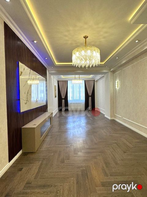 Satılır 4 otaqlı yeni tikili 160 m² — Bakı