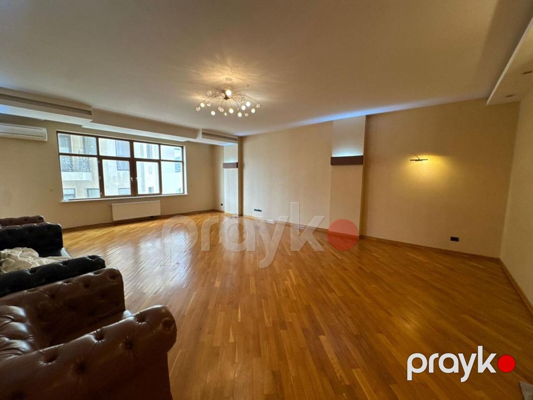 Satılır 4 otaqlı yeni tikili 230 m² — Mənzil, Bakı (2)