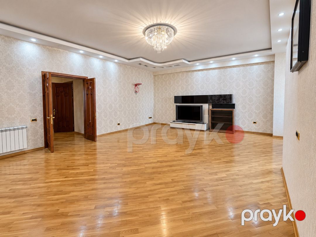 Satılır 4 otaqlı yeni tikili 200 m² — Mənzil, Bakı (3)