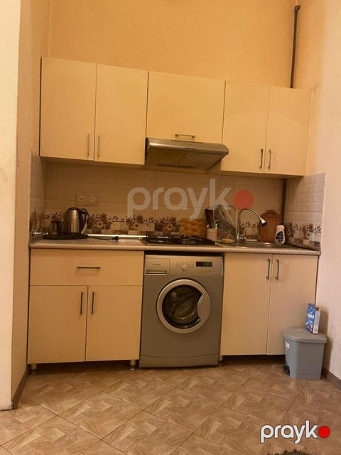 İcarəyə verilir 2 otaqlı köhnə tikili 60 m² — Bakı