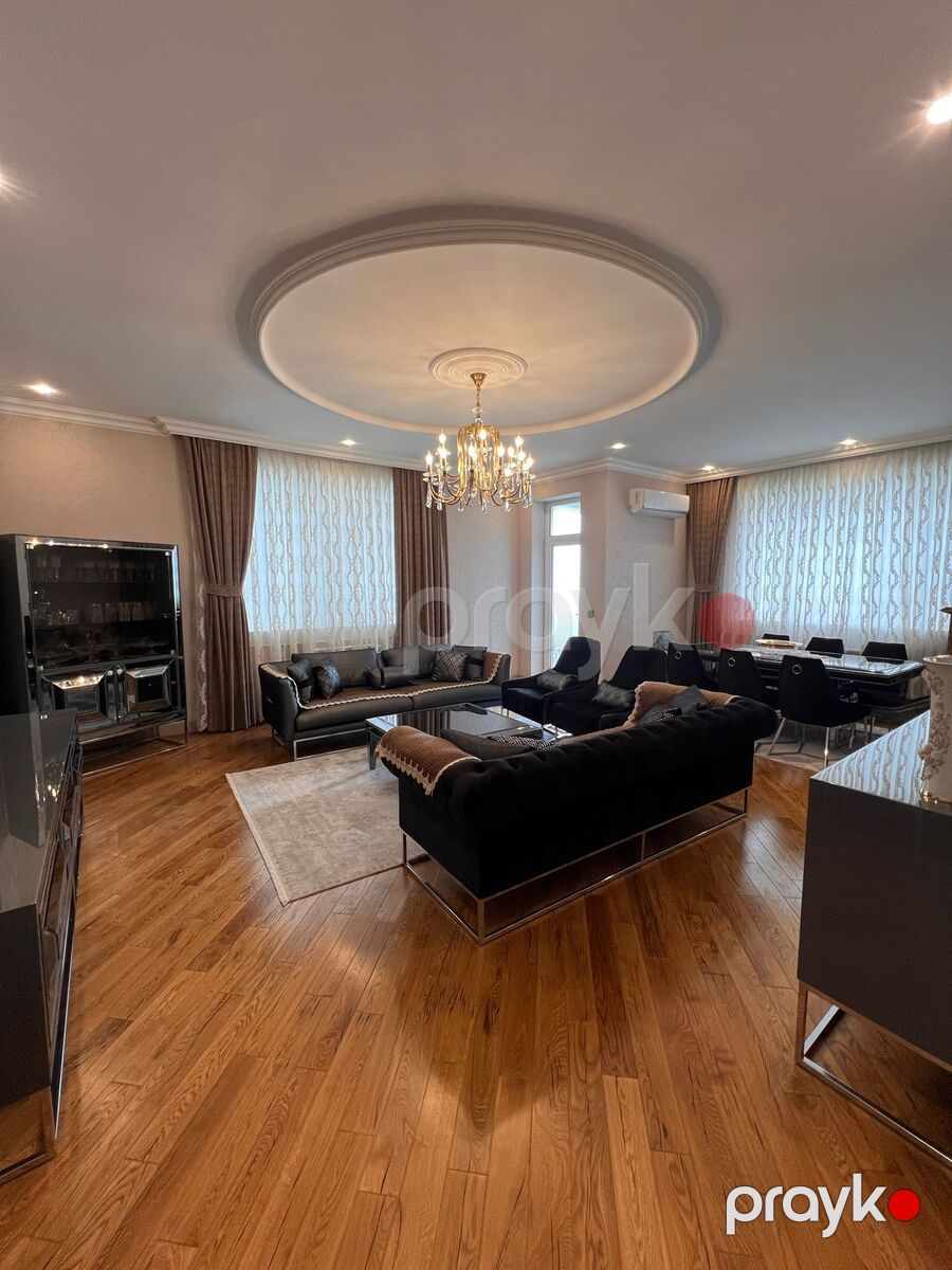 Satılır 4 otaqlı yeni tikili 200 m² — Mənzil, Bakı (2)