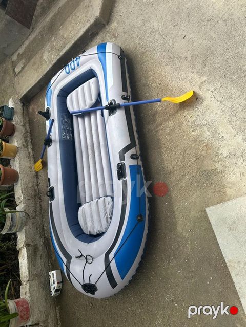 Nafis şişmə qayıq – model “400”. Rəng: ağ-mavi-boz. İki nəfərlik — Mehdiabad
