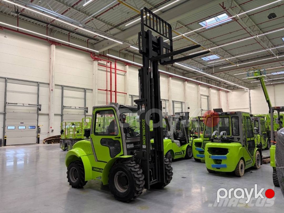 Zoomlıon SD35Z Dizel forklift), 2025 il — İnşaat texnikası, Bakı (4)