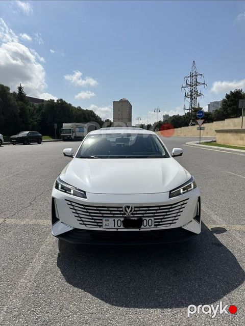 Changan Eado, 1.5 L, 18.4 kWh, 2025 il, 9 300 km — Bakı