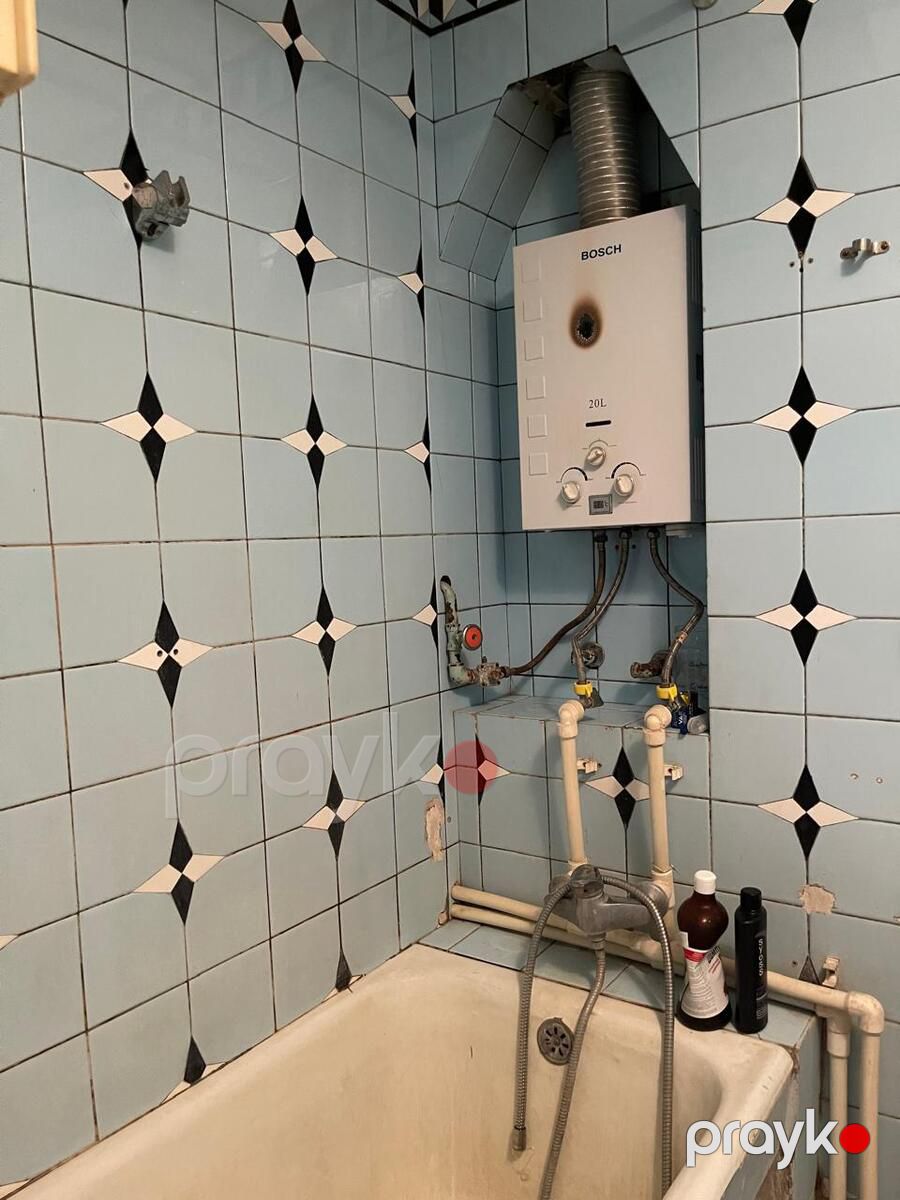 Satılır 2 otaqlı köhnə tikili 65 m² — Mənzil, Bakı (6)