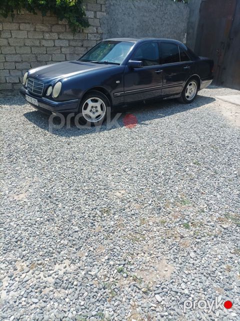 Mercedes-Benz E-Class W210 sedan - Kuzov: sedan, tünd göy rəng — Digah