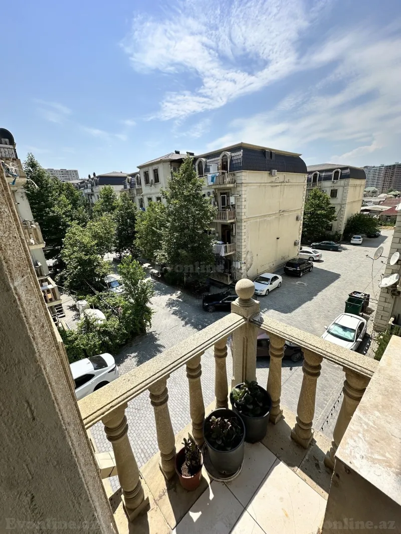 Satılır 2 otaqlı Mənzil Köhnə tikili 74 m² Bakı, Abşeron r — Mənzil, Bakı (7)