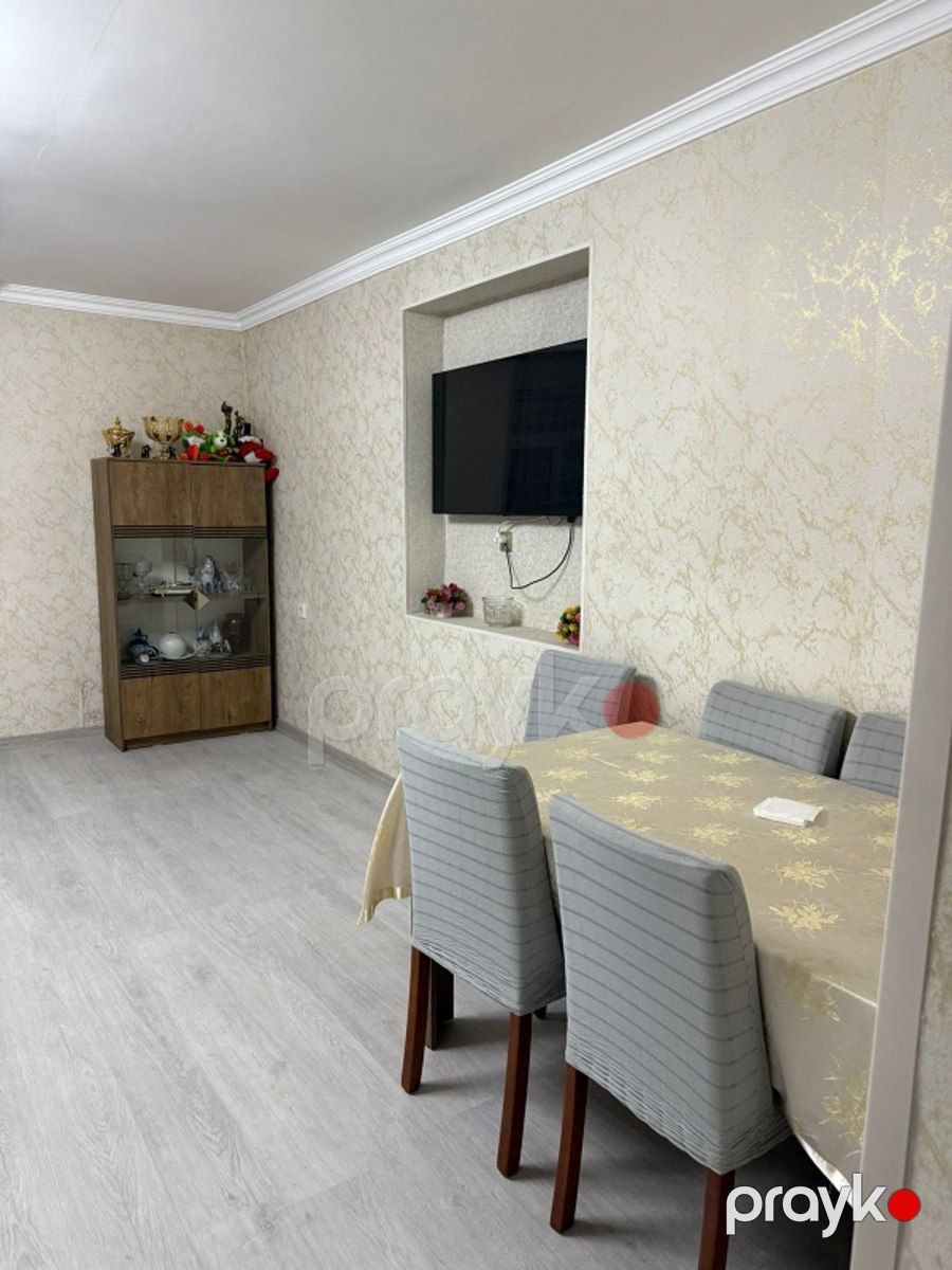 Satılır 4 otaqlı həyət evi/bağ evi 200 m² — Ev, villa, Bakı (11)