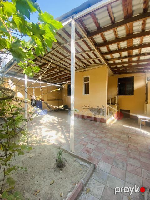 Həyət evi, Binəqədi rayonu binəqədi qəsəbəsi — Bakı