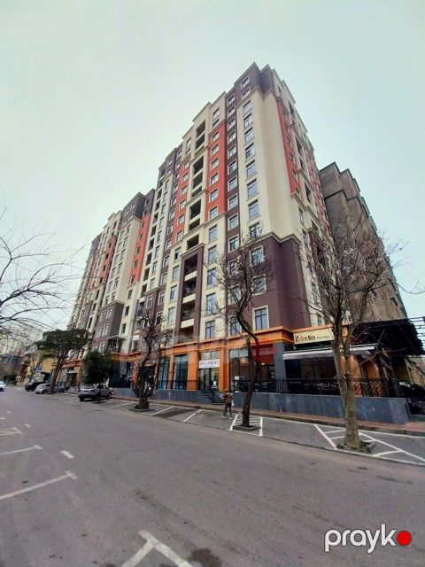 Satılır obyekt 70 m² — Bakı