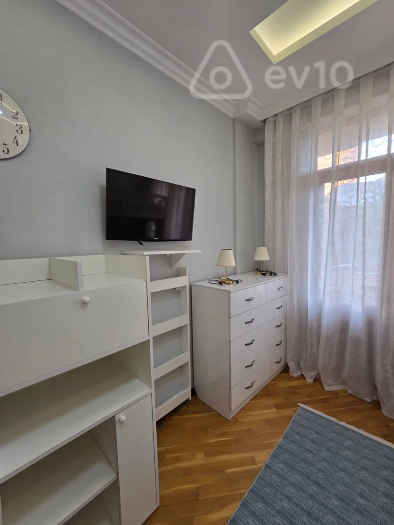 3 otaqlı mənzil, 136 m², Baki,Azadliq prospekti 28 may metrosu — kirayə — Mənzil, Bakı (5)