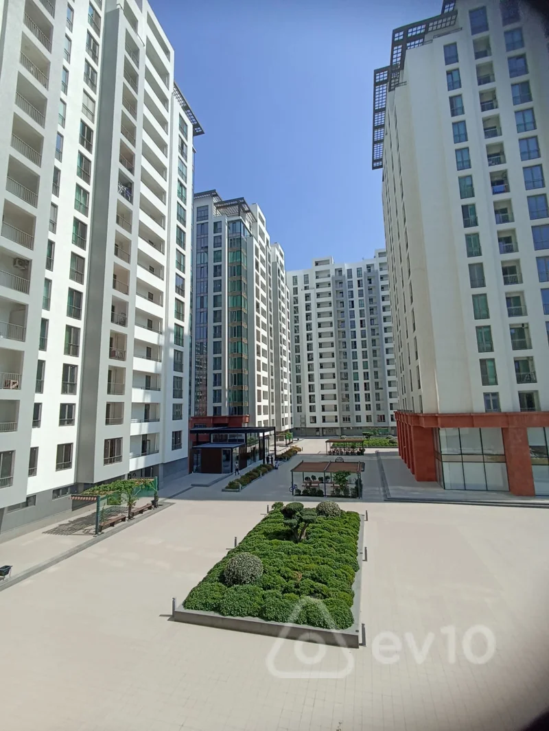 4 otaqlı mənzil, 180 m², Qutqasinli kucesi — Mənzil, Bakı (2)