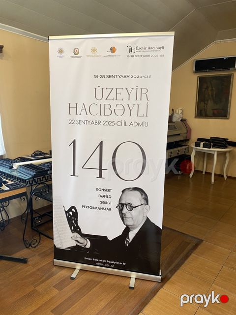 Roll up reklam — Bakı