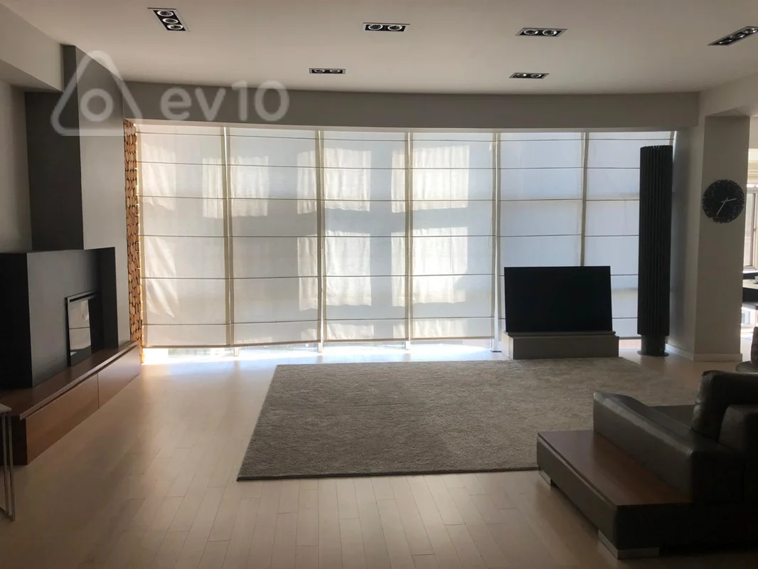 5 otaqlı mənzil, 240 m², Bakı, Rəşid Behbudov küç — Bakı