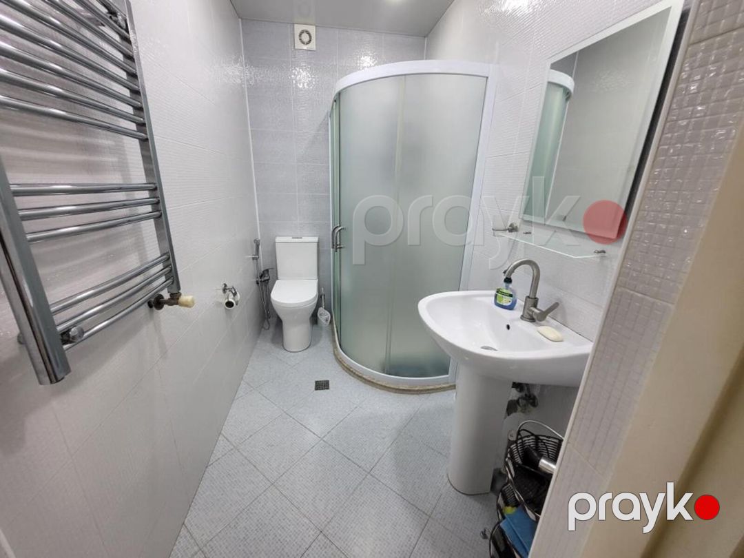 İcarəyə verilir 2 otaqlı köhnə tikili 150 m² — Mənzil, Bakı (8)