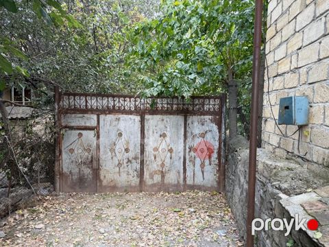 Bağ evi, Şəki ş — Şəki
