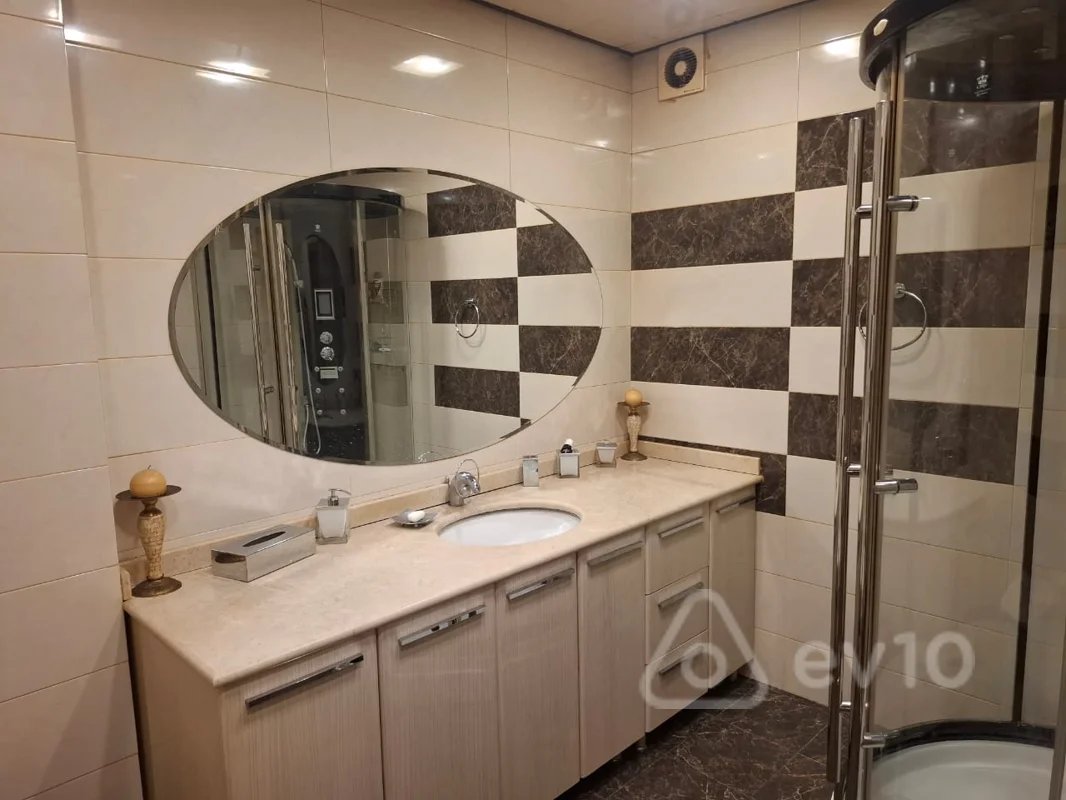 6 otaqlı mənzil, 200 m², Şeyx Şamil — Mənzil, Bakı (10)