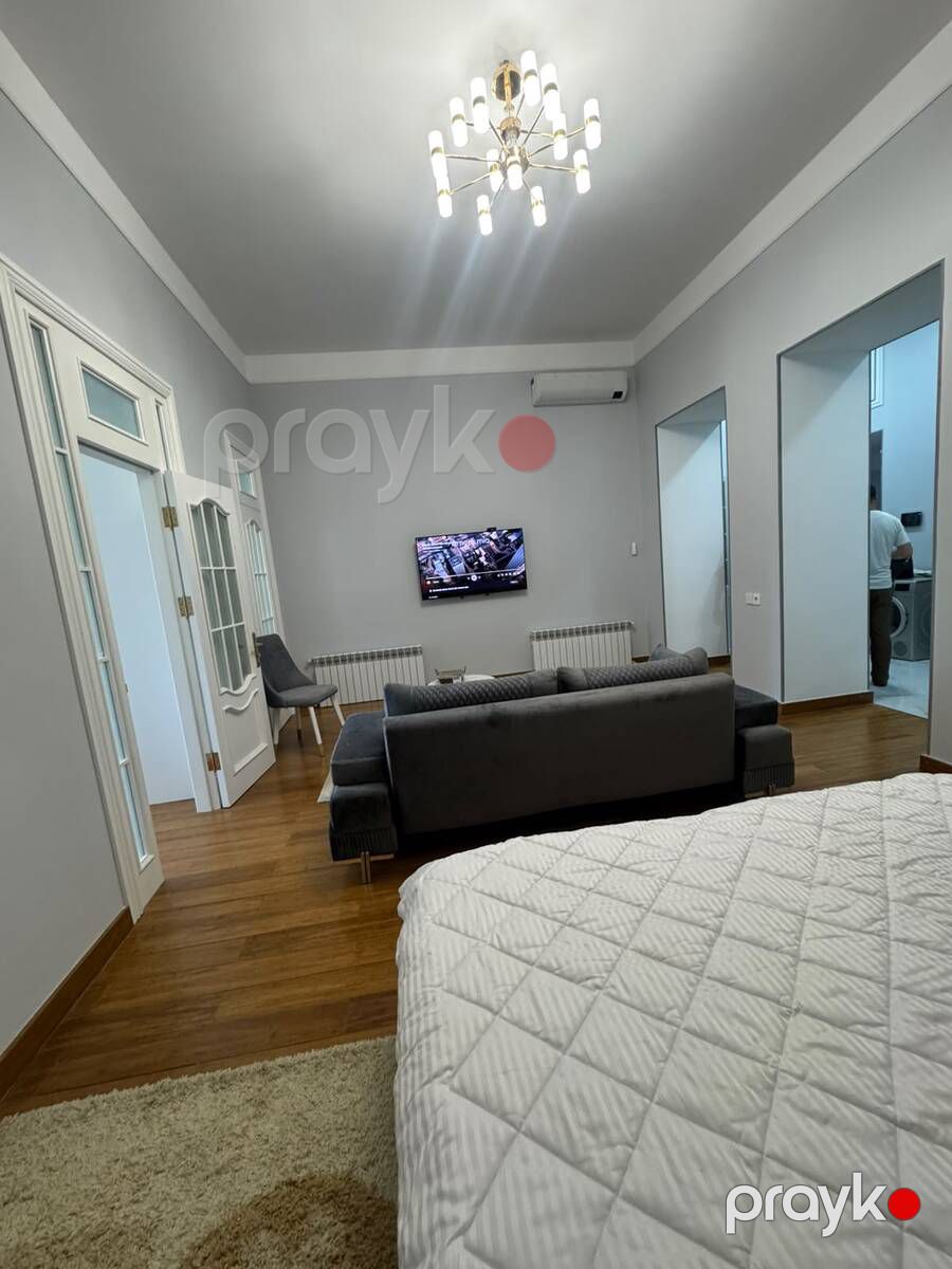 İcarəyə verilir 2 otaqlı köhnə tikili 80 m² — Mənzil, Bakı (5)