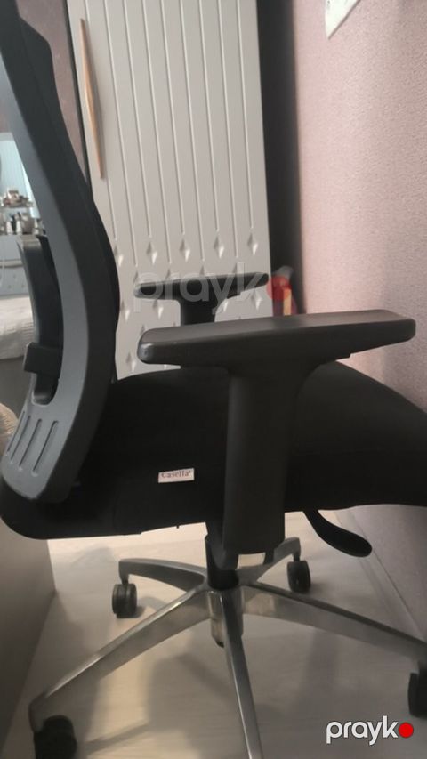 Erqonomik ofis kreslosu – tənzimlənən başlıq və bel dəstəyi, nəfəsalan — Qobu