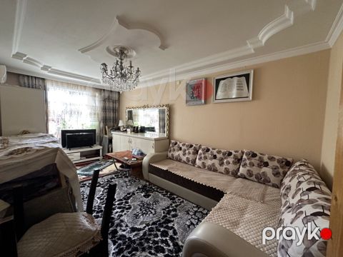 Satılır 3 otaqlı köhnə tikili 75 m² — Bakı