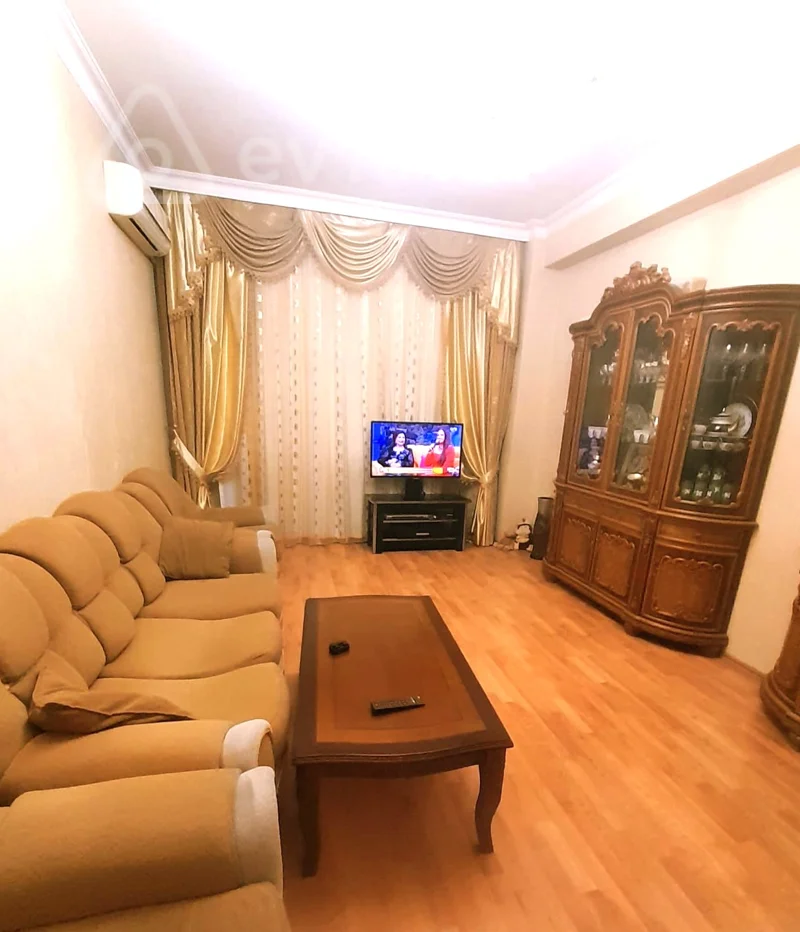 3 otaqlı mənzil, 60 m², Abbas Mirzə Şərifzadə küc — Bakı