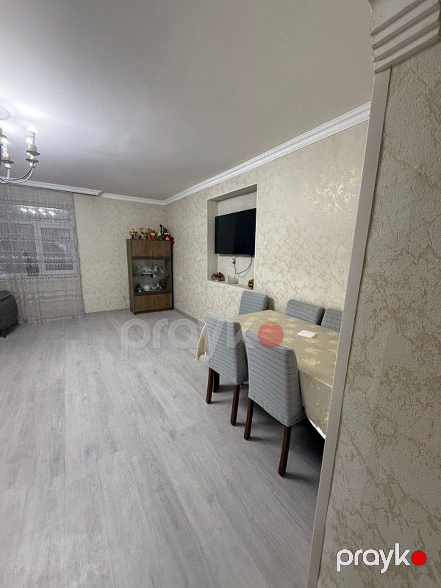 Satılır 4 otaqlı həyət evi/bağ evi 200 m² — Ev, villa, Bakı (10)